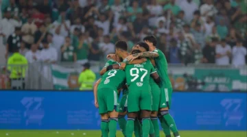 صافرة البداية.. توقيت مواجهة الأهلي والتعاون في دوري روشن السعودي وقنوات البث